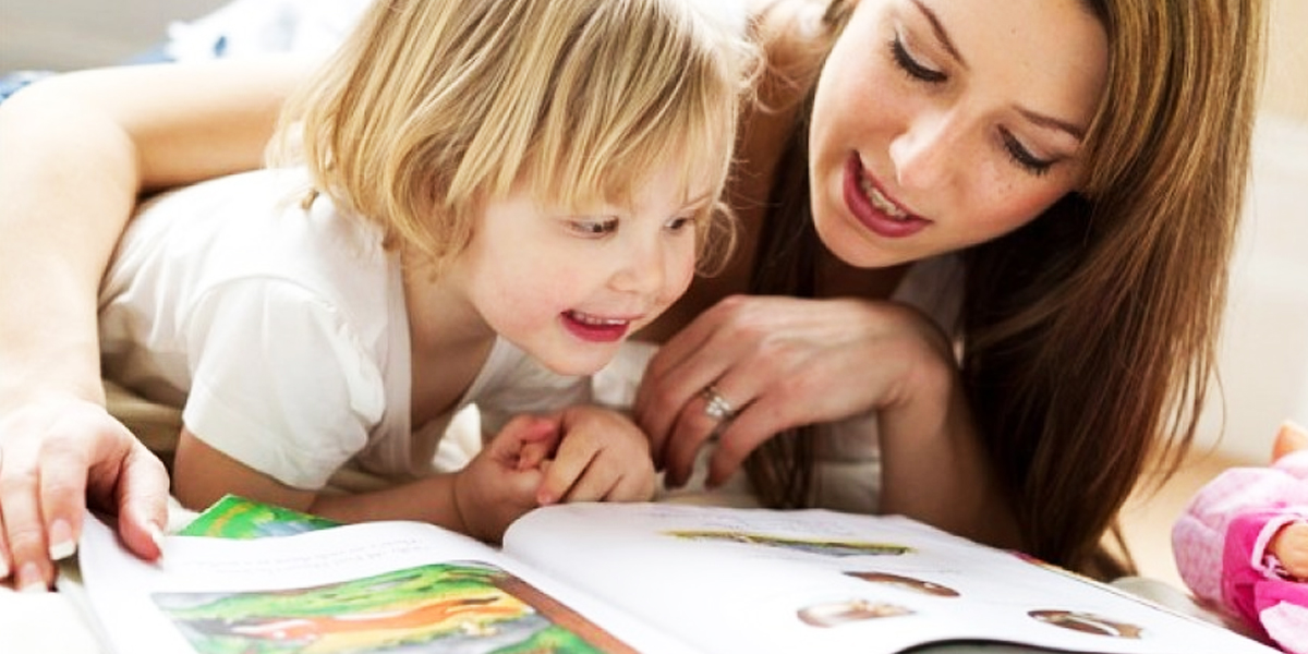 Γιατί να διαβάζουμε βιβλία στα μωρά